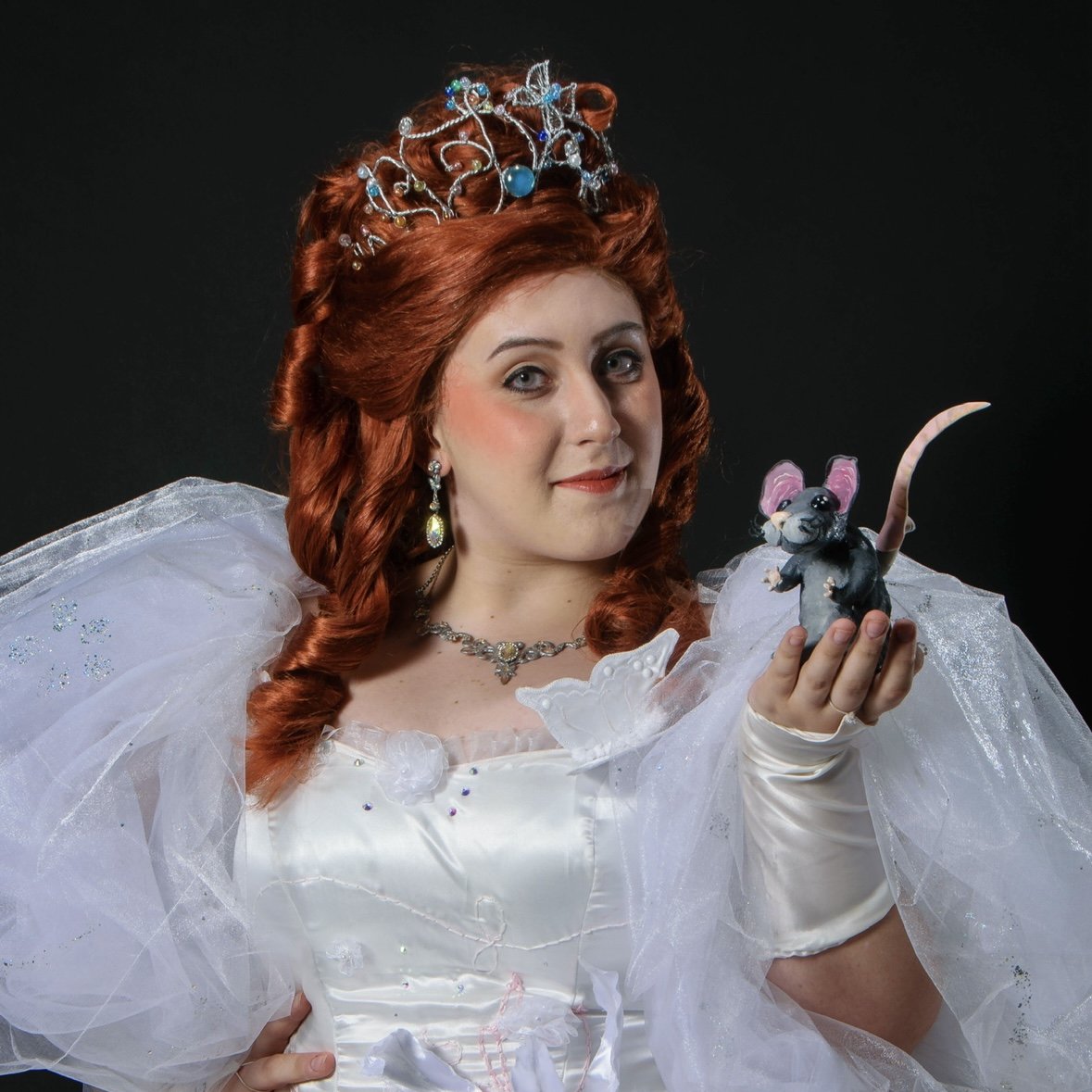 Cosplay Pole Kontest - Judge Becca MadHatter
